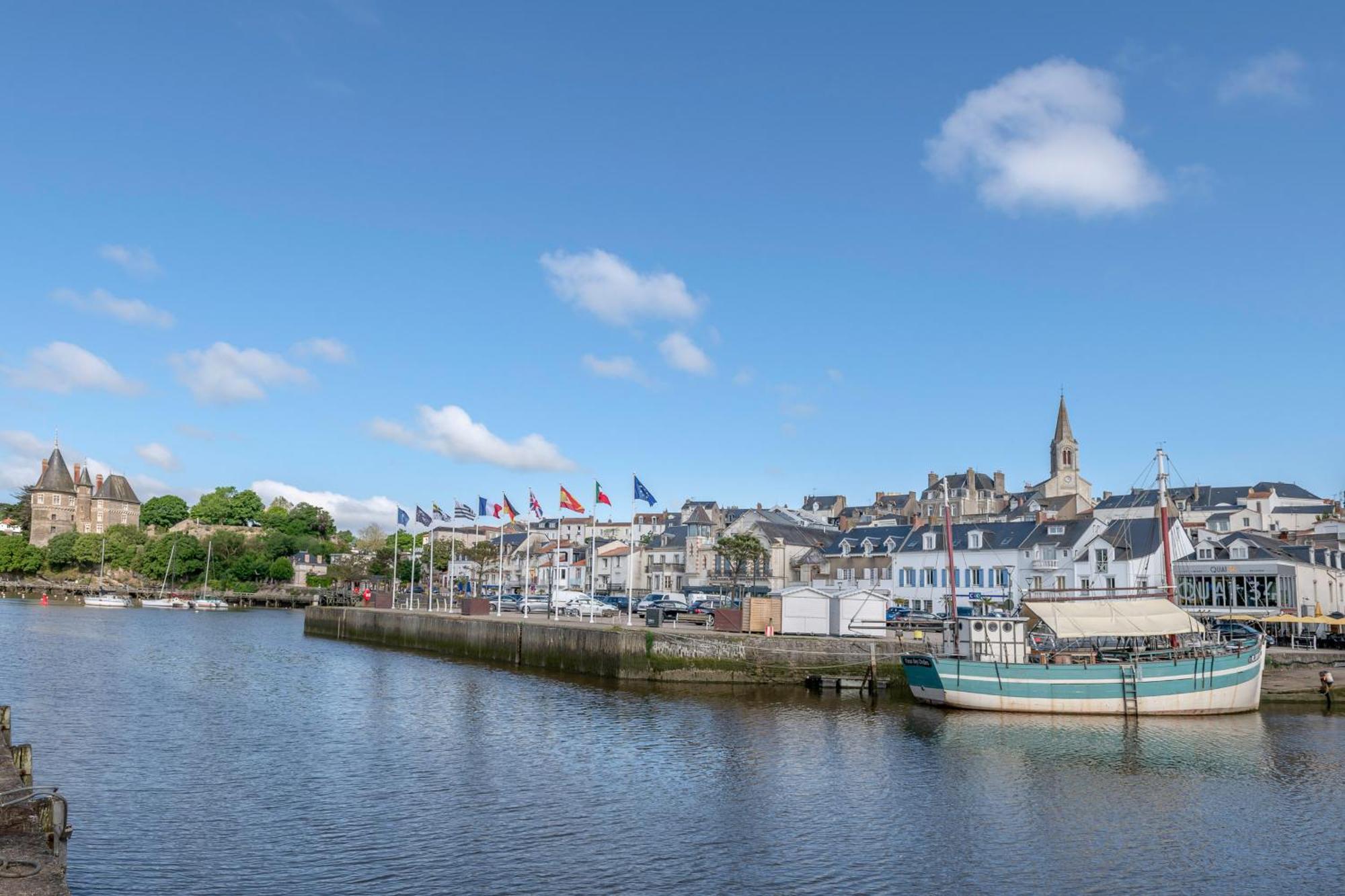 Sur Le Quai De Pornic, Appartement Pour 4 Esterno foto